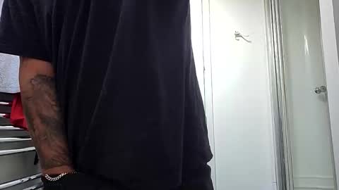 latino8484 online show from November 9, 2025, 9:07 am