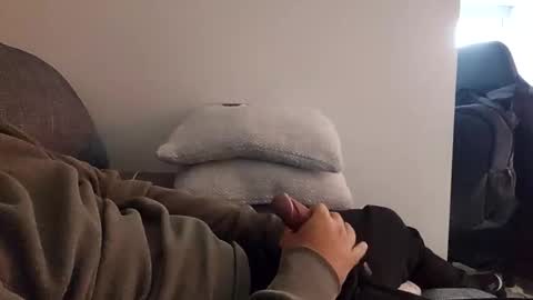 latino8484 online show from November 20, 2025, 2:28 pm