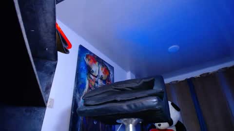 valentina online show from February 28, 2025, 2:42 am