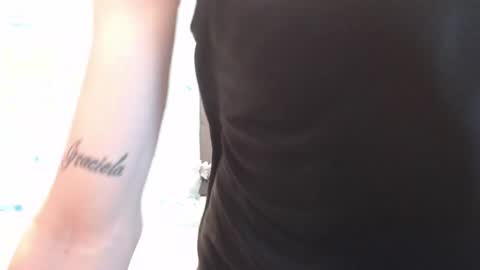 Snapshot of latins_boys_20 chatting on December 11, 2024, 3:35 am NICK online show from December 11, 2024, 3:35 am