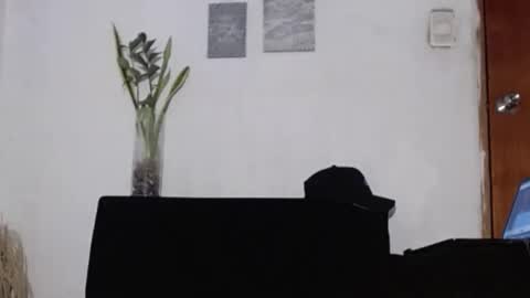 Snapshot of latinsex2501 chatting on February 12, 2026, 7:09 pm Aaron online show from February 12, 2026, 7:09 pm