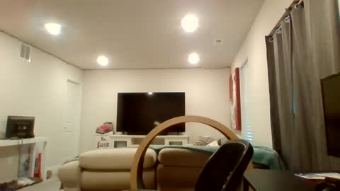 Snapshot of latvianhammer302 chatting on September 15, 2025, 11:21 am latvianhammer302 online show from September 15, 2025, 11:21 am