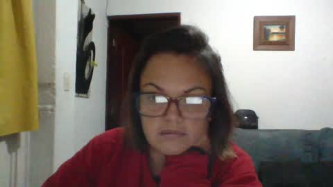 Snapshot of lau16310 chatting on June 7, 2026, 2:05 am Laura online show from June 7, 2026, 2:05 am