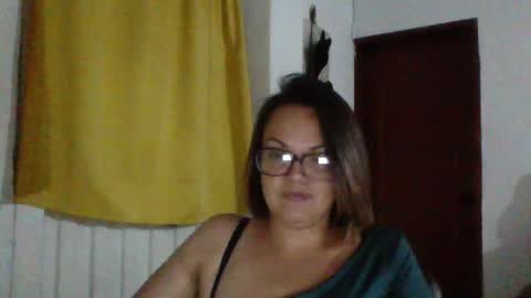 Snapshot of lau16310 chatting on June 11, 2026, 12:32 am Laura online show from June 11, 2026, 12:32 am