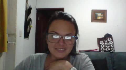 Snapshot of lau16310 chatting on June 14, 2026, 1:25 am Laura online show from June 14, 2026, 1:25 am