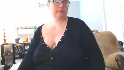 LauLauMa online show from March 13, 2026, 4:02 pm