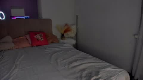 Laura online show from February 14, 2025, 6:02 am