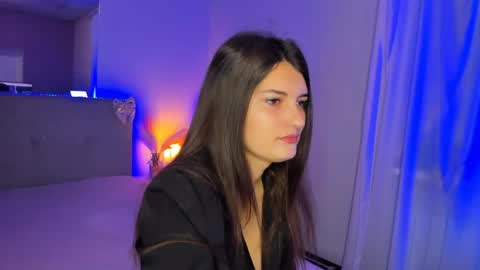 Laura online show from May 27, 2026, 5:04 am