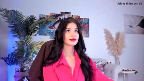 Laura online show from September 24, 2025, 7:50 pm