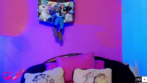 weedcam Curly Laura OF    online show from November 27, 2025, 10:45 pm