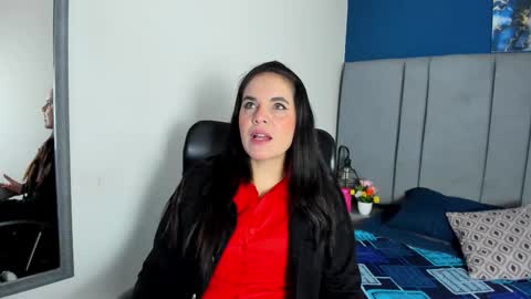 laura hotties online show from February 9, 2026, 12:53 pm