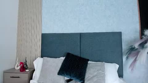 LauraIvy online show from January 5, 2026, 5:27 pm