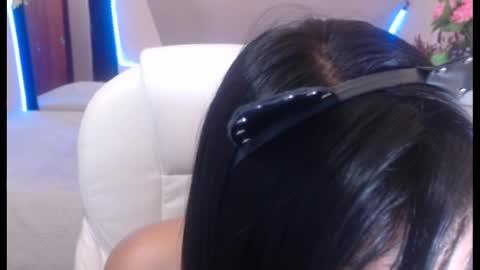 Laura Pink    online show from December 15, 2024, 10:04 pm