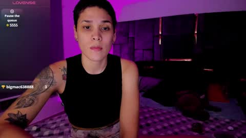 Snapshot of laura_r23 chatting on March 7, 2025, 6:02 am Laura Rose online show from March 7, 2025, 6:02 am