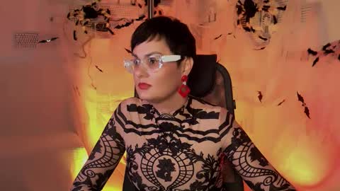 lauradavidsons online show from October 26, 2025, 6:25 pm