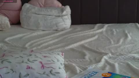 NatalieDelight online show from April 23, 2026, 12:29 pm