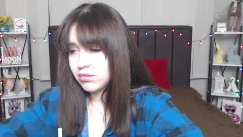 LauraHlot online show from February 10, 2025, 6:45 pm