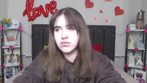 LauraHlot online show from February 24, 2025, 10:03 pm