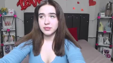 LauraHlot online show from February 27, 2025, 4:09 am