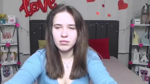LauraHlot online show from March 9, 2025, 6:11 pm