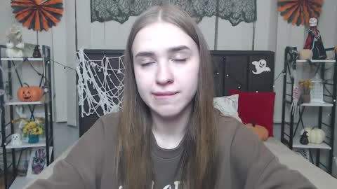 LauraHlot online show from October 20, 2025, 7:03 pm