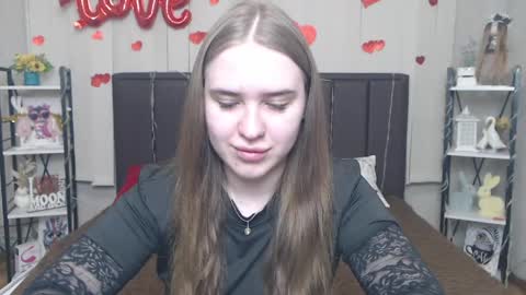 Snapshot of laurahlot chatting on May 16, 2026, 5:45 pm LauraHlot online show from May 16, 2026, 5:45 pm