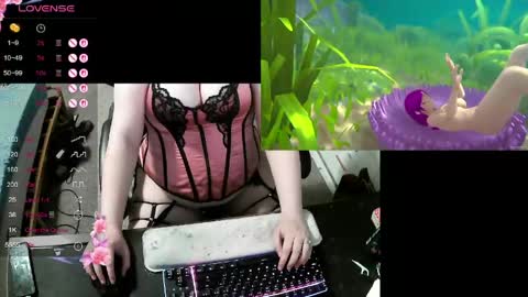 Laurali Violet online show from May 10, 2026, 4:06 am