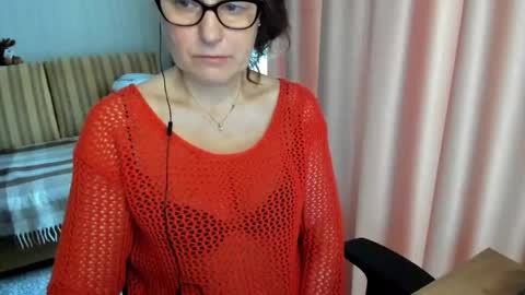 Lauraoven1 online show from March 3, 2026, 7:14 am