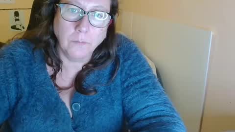 Snapshot of laureanne50 chatting on December 1, 2024, 4:29 pm laureanne online show from December 1, 2024, 4:29 pm