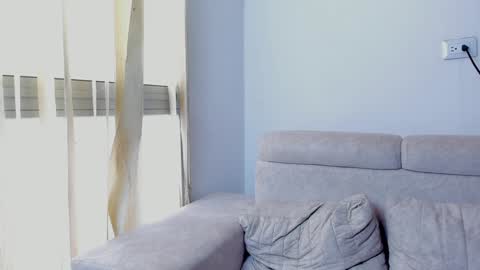 Laureent online show from December 28, 2024, 3:04 pm