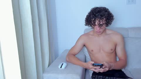 Laureent online show from January 24, 2025, 11:15 am