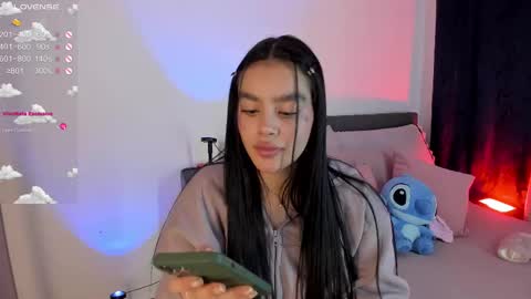 Lau online show from November 18, 2025, 4:17 am