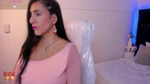 Lauren online show from February 17, 2025, 3:42 pm