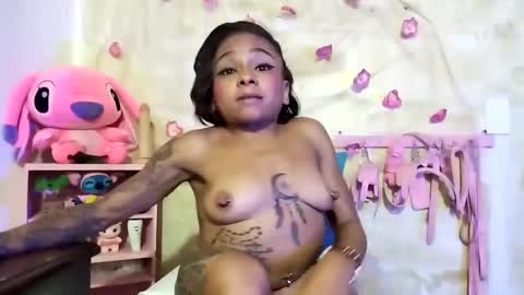 Lauren online show from January 22, 2025, 6:52 am