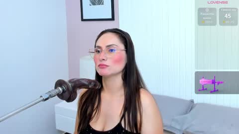 lauren_stone_ online show from May 22, 2026, 7:19 pm