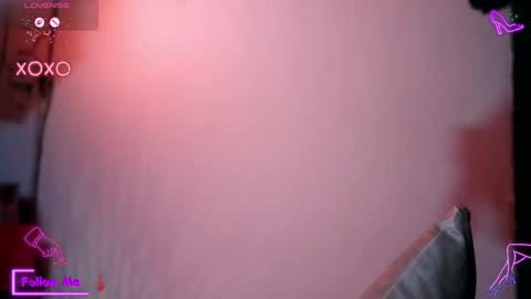 Snapshot of lauren_sweet7 chatting on October 23, 2025, 12:43 am Lauren online show from October 23, 2025, 12:43 am