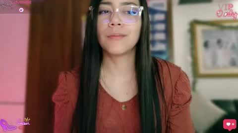 Lauren online show from March 23, 2026, 3:43 am