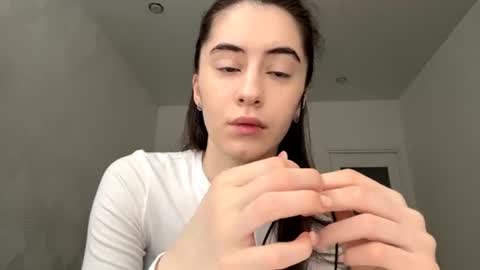 laurenadupuy online show from June 17, 2026, 1:34 pm