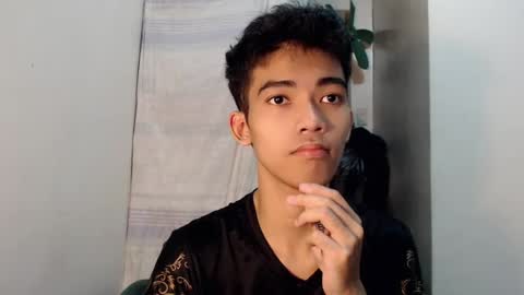 laurence_cuttieguyhere online show from July 16, 2026, 1:28 pm