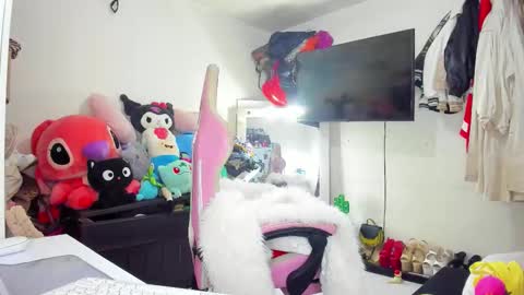 Snapshot of laurencesophiets chatting on October 20, 2025, 3:23 pm SF online show from October 20, 2025, 3:23 pm