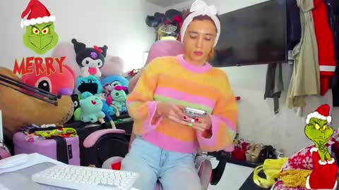 SF online show from December 15, 2025, 5:39 pm