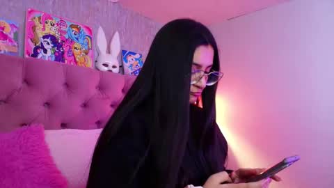 Laurene online show from February 23, 2026, 5:16 am