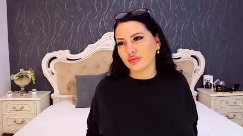 Laura online show from October 5, 2025, 6:01 am