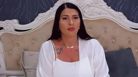 Laura online show from July 8, 2026, 3:27 pm