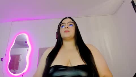 laurenlaine online show from February 2, 2025, 6:10 pm