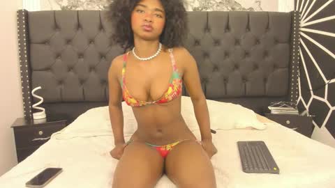 Snapshot of laurensnow1_ chatting on February 17, 2026, 1:18 pm Lauren online show from February 17, 2026, 1:18 pm