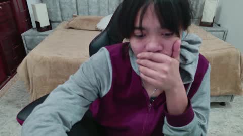 laurent online show from April 11, 2026, 7:45 am