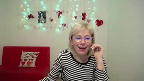 Lauren online show from February 14, 2026, 5:59 am