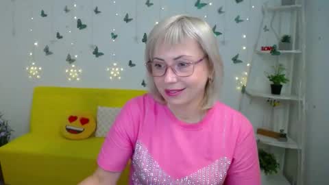 Lauren online show from March 14, 2026, 6:08 am