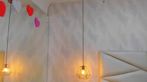 Laurent online show from November 7, 2025, 11:10 am